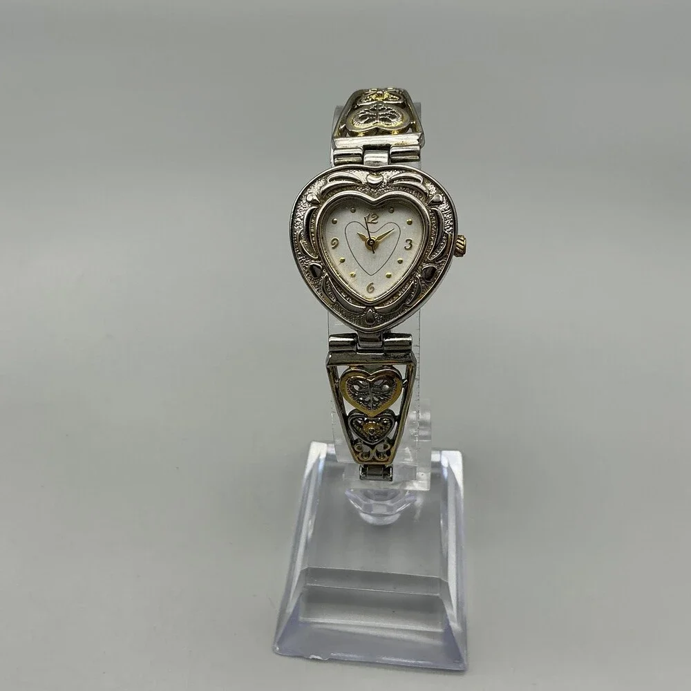 Vintage Womens Watch 25mm White Heart Dial Two Tone Bracelet 23QCSET New Battery